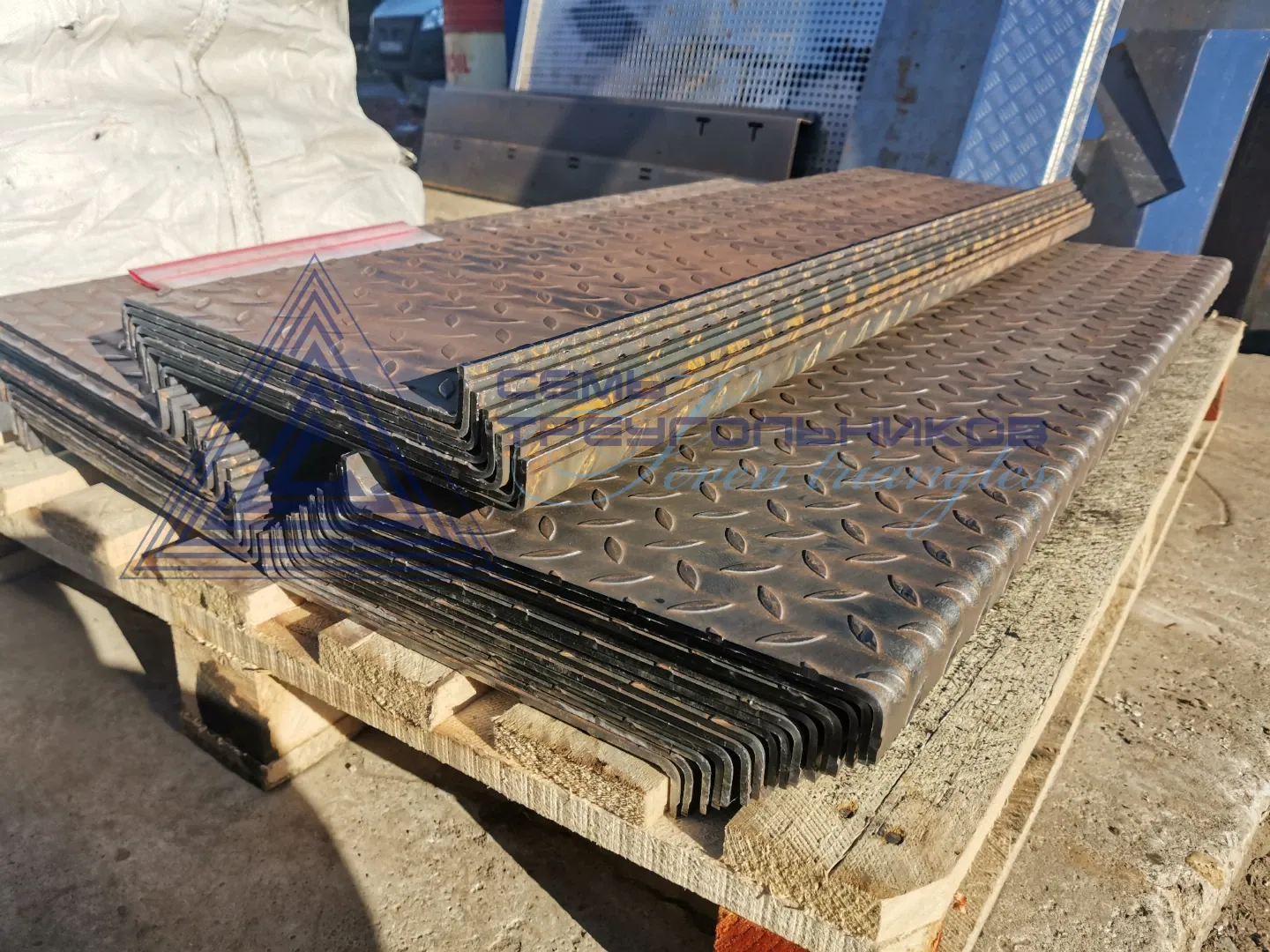 Детали из рифленой стали лазерной резкой