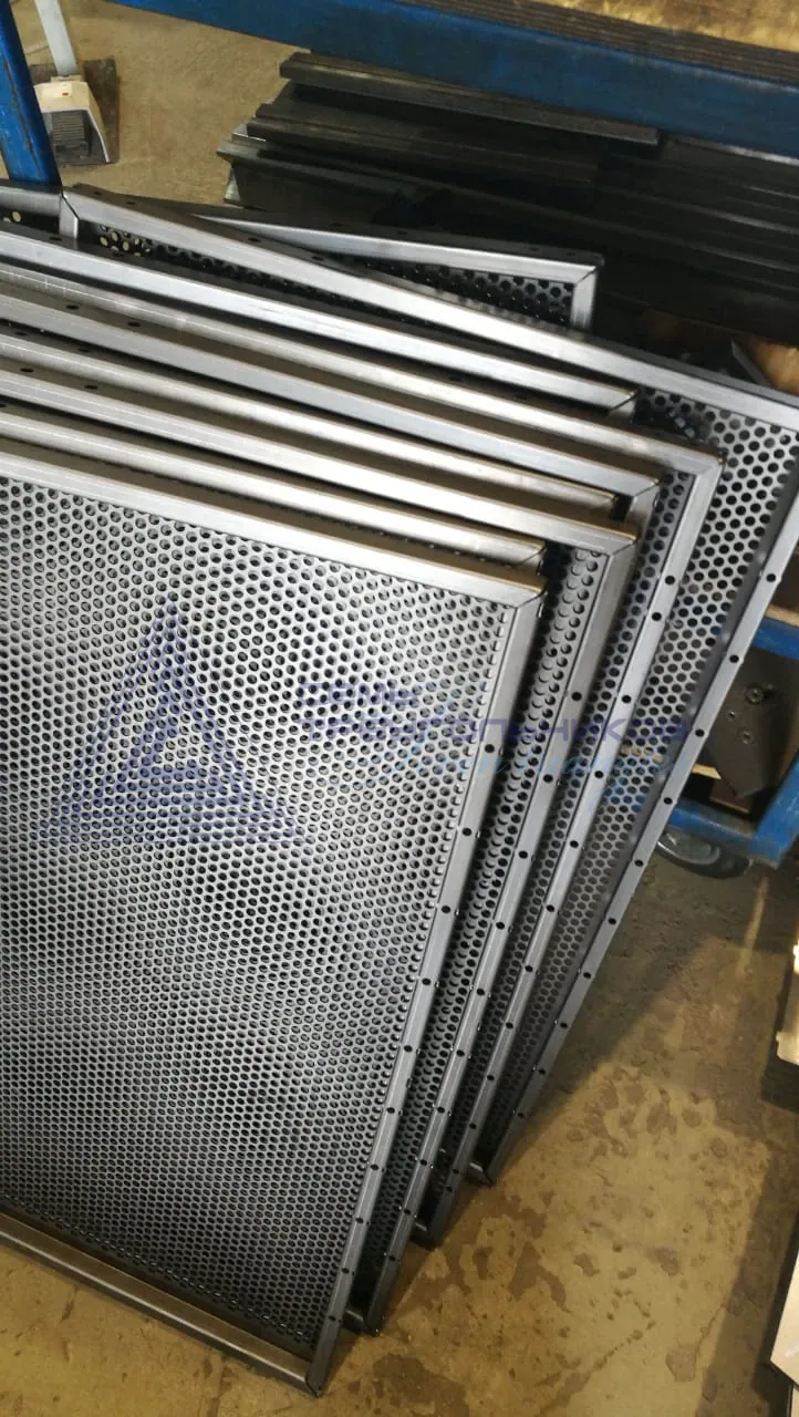 Перфорированные детали ограждений